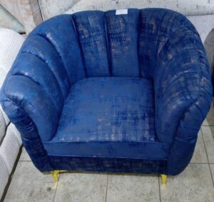 BLUE SINGLE SEATER COUCH