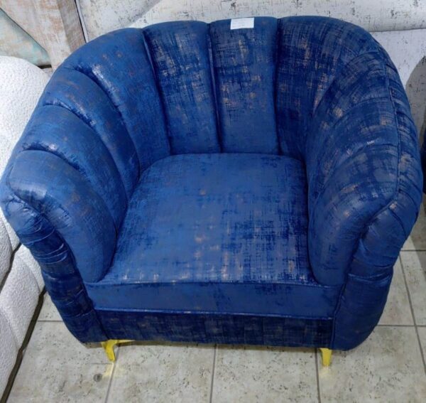 BLUE SINGLE SEATER COUCH